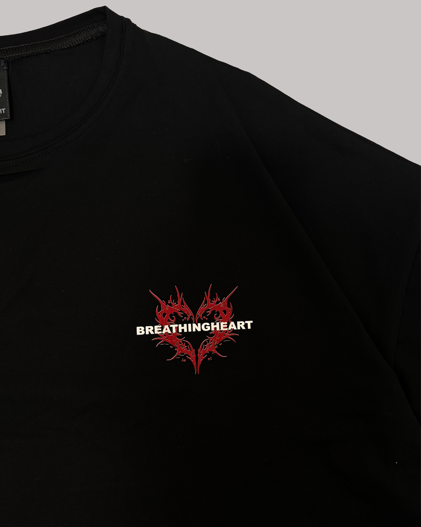Camiseta Oversize BREATHING HEART Negra